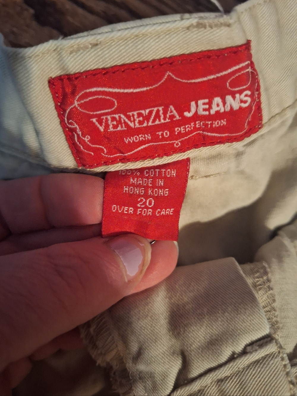 Shorts - Picture 3 of 8